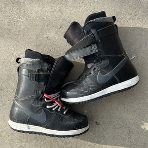 Nike Zoom Force 1 Snowboard Boots